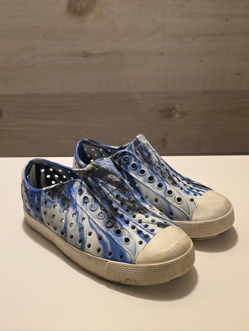 Native Kids Jefferson Shoes Blue and White Swirl Size Toddler 10